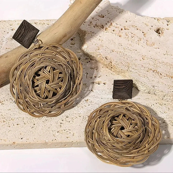 Anthro Rattan Knit Bohemian Earrings - Picture 4 of 10